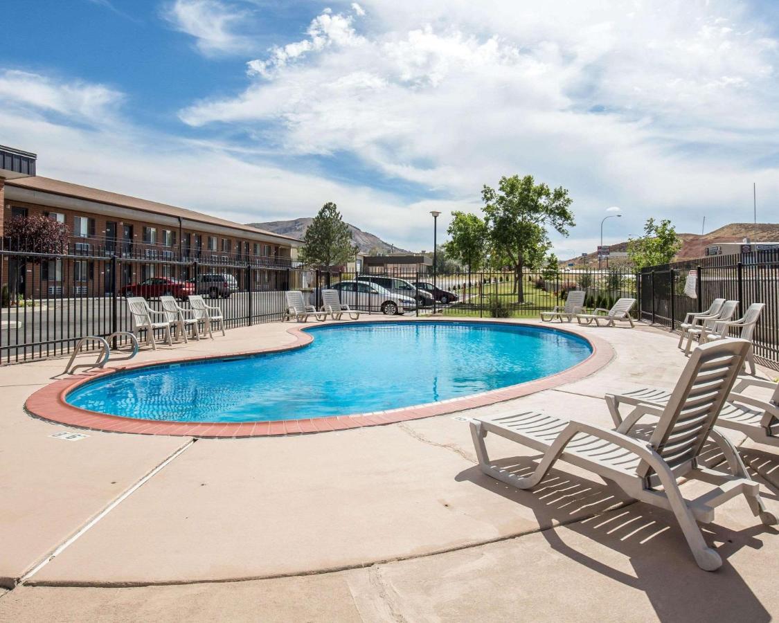 | Econo Lodge Salina Scenic Route 89 & I-70