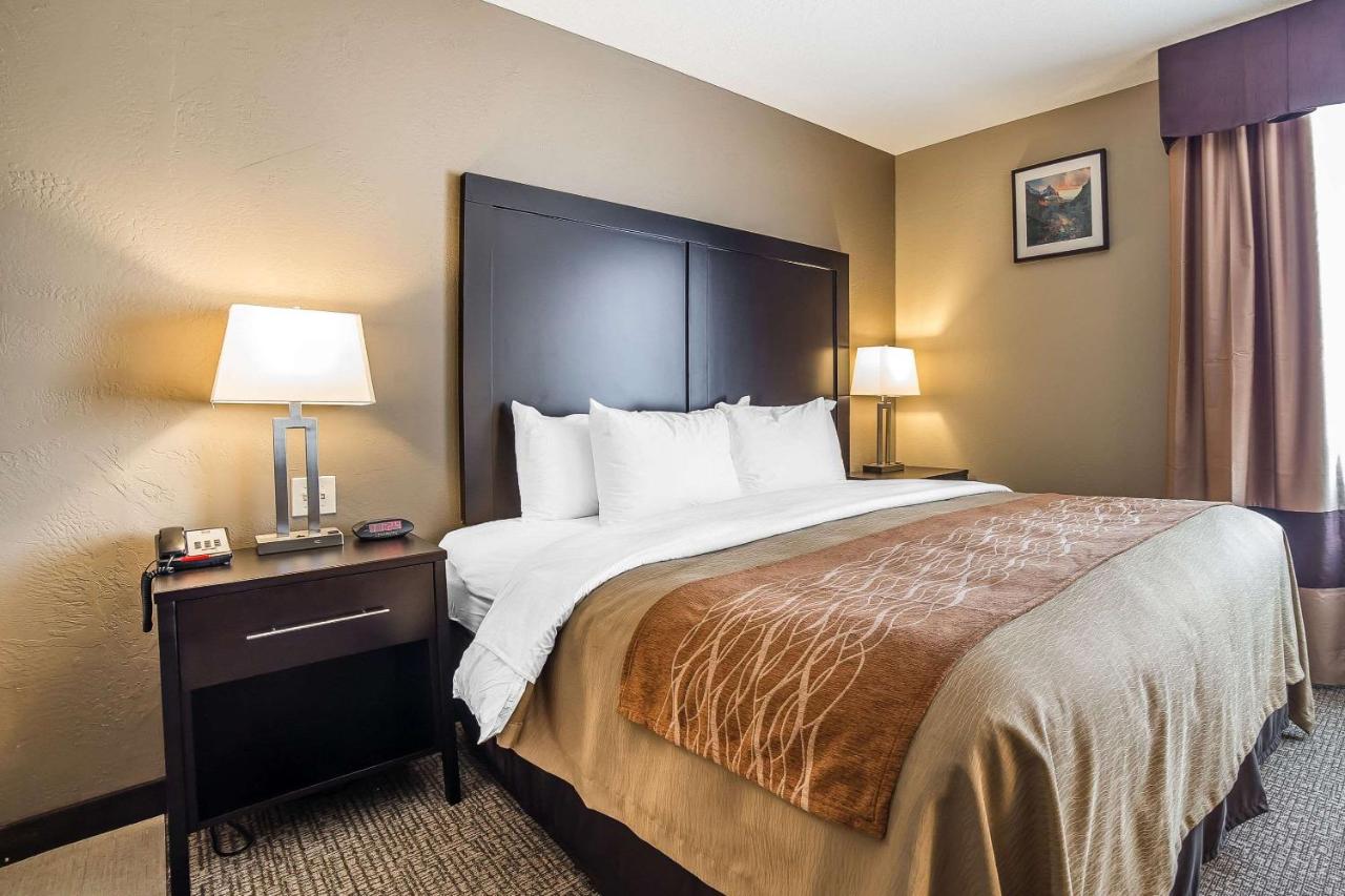 King Room - Non-Smoking at Comfort Inn & Suites Vernal - National Monument Area