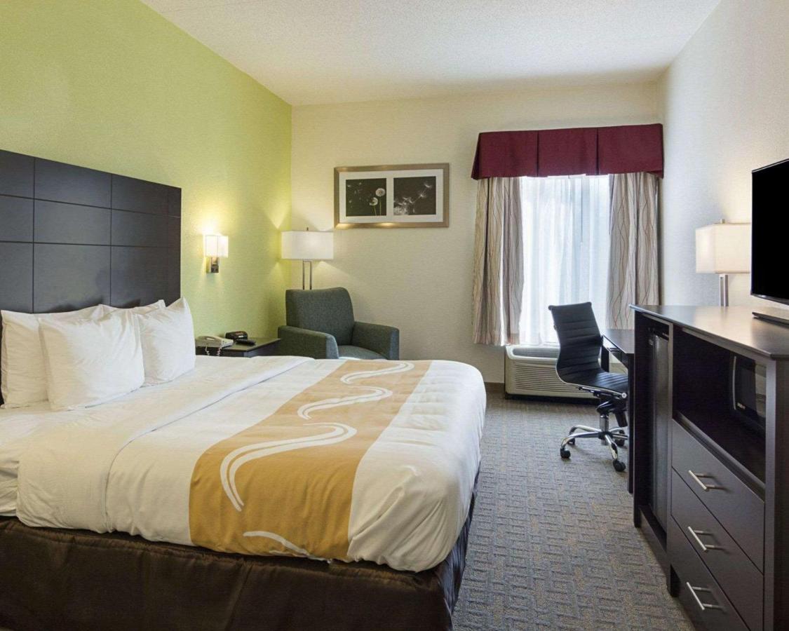 King Room - Non-Smoking at Quality Inn Richmond Airport