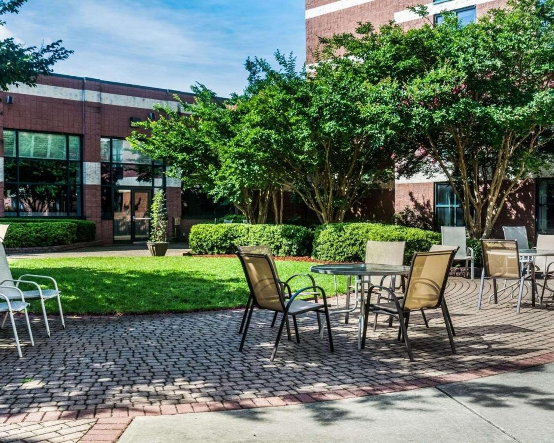 | Quality Suites Lake Wright Norfolk Airport
