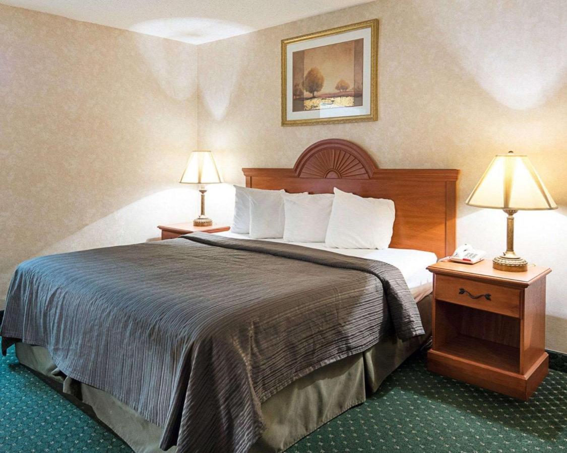 | Quality Inn Petersburg-Fort Lee