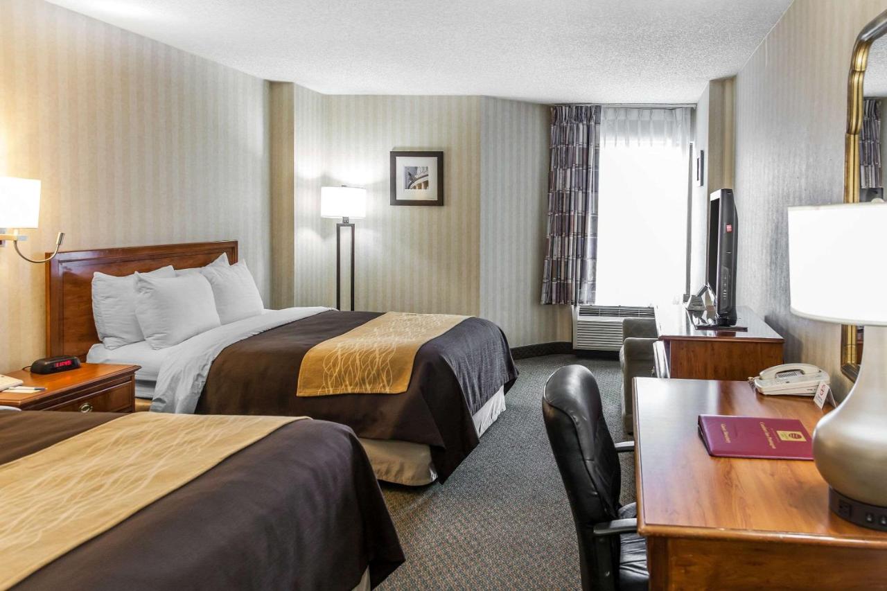 Double Room with Two Double Beds - Non-Smoking at Comfort Inn Pentagon City