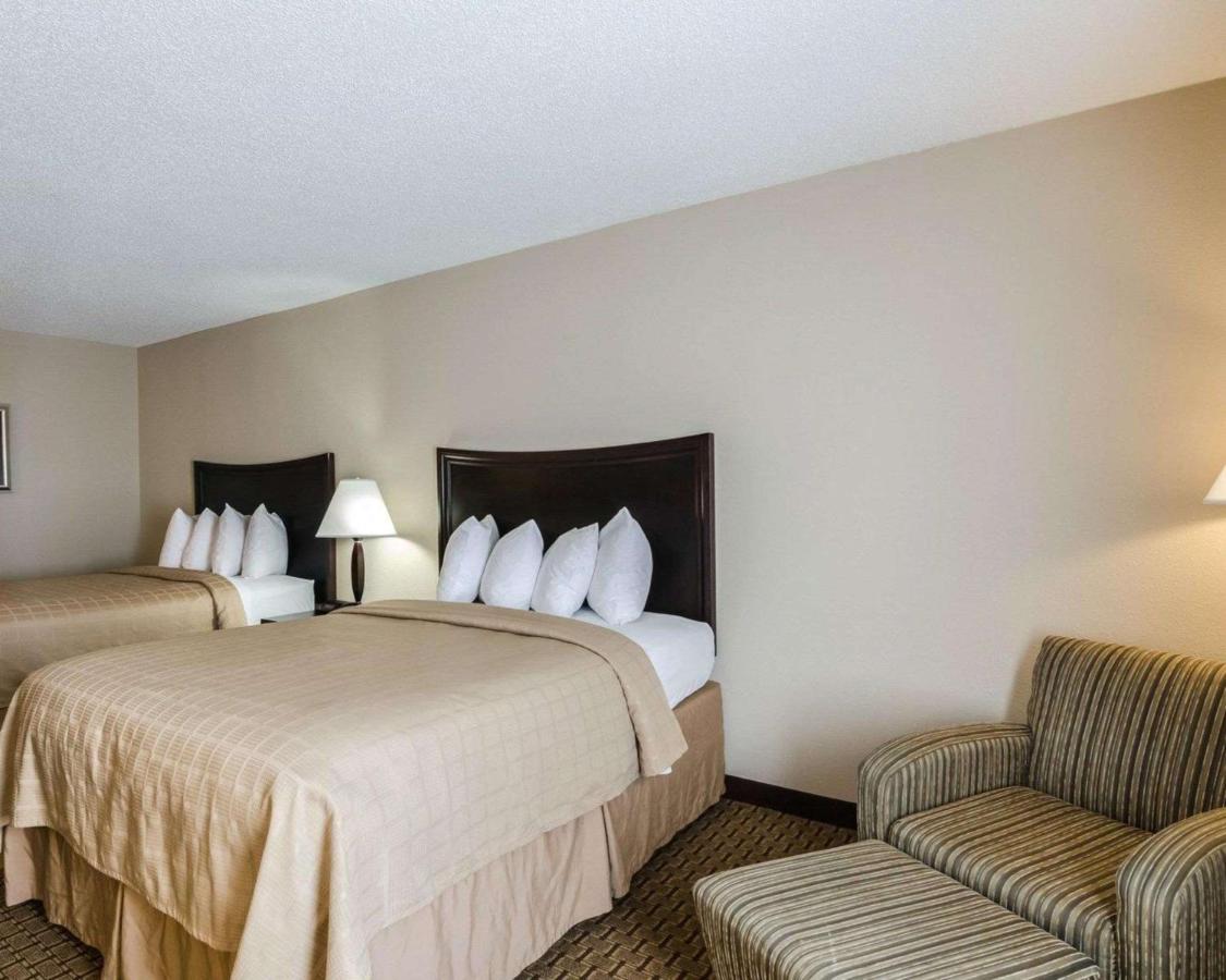 Queen Room with 2 Queen Beds - Non-Smoking at Quality Inn Troutville - Roanoke North