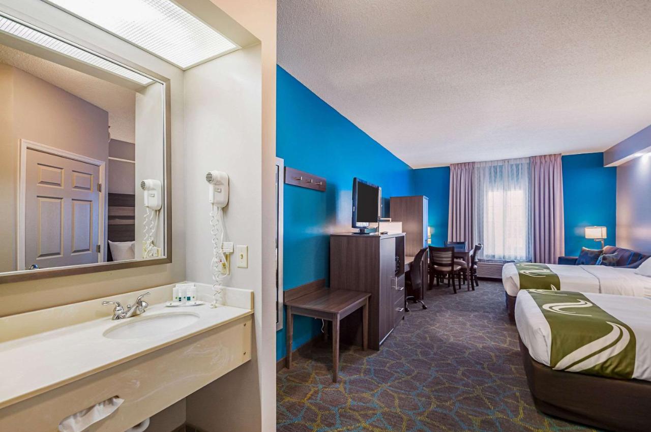 King Room - Accessible/Non-Smoking at Quality Inn Harrisonburg I-81
