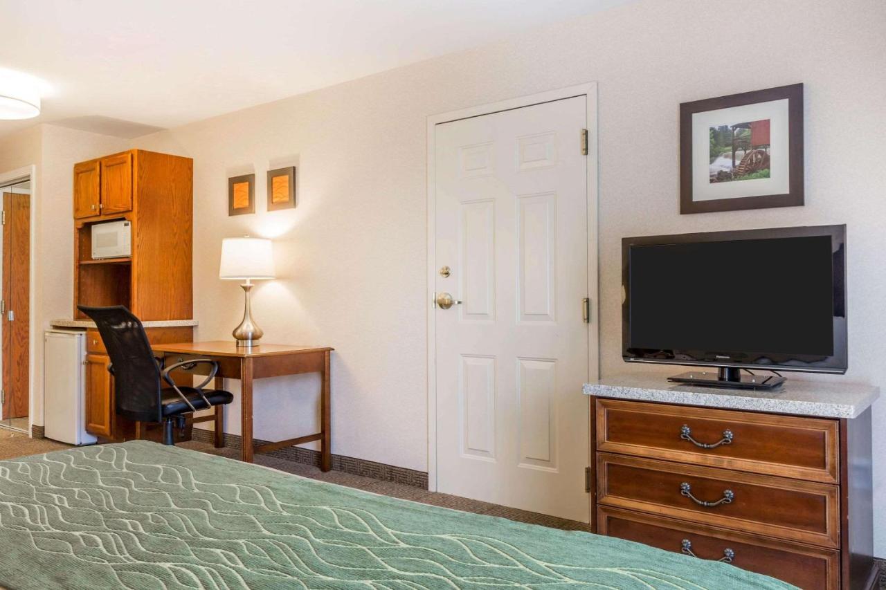 | Comfort Inn & Suites South Burlington