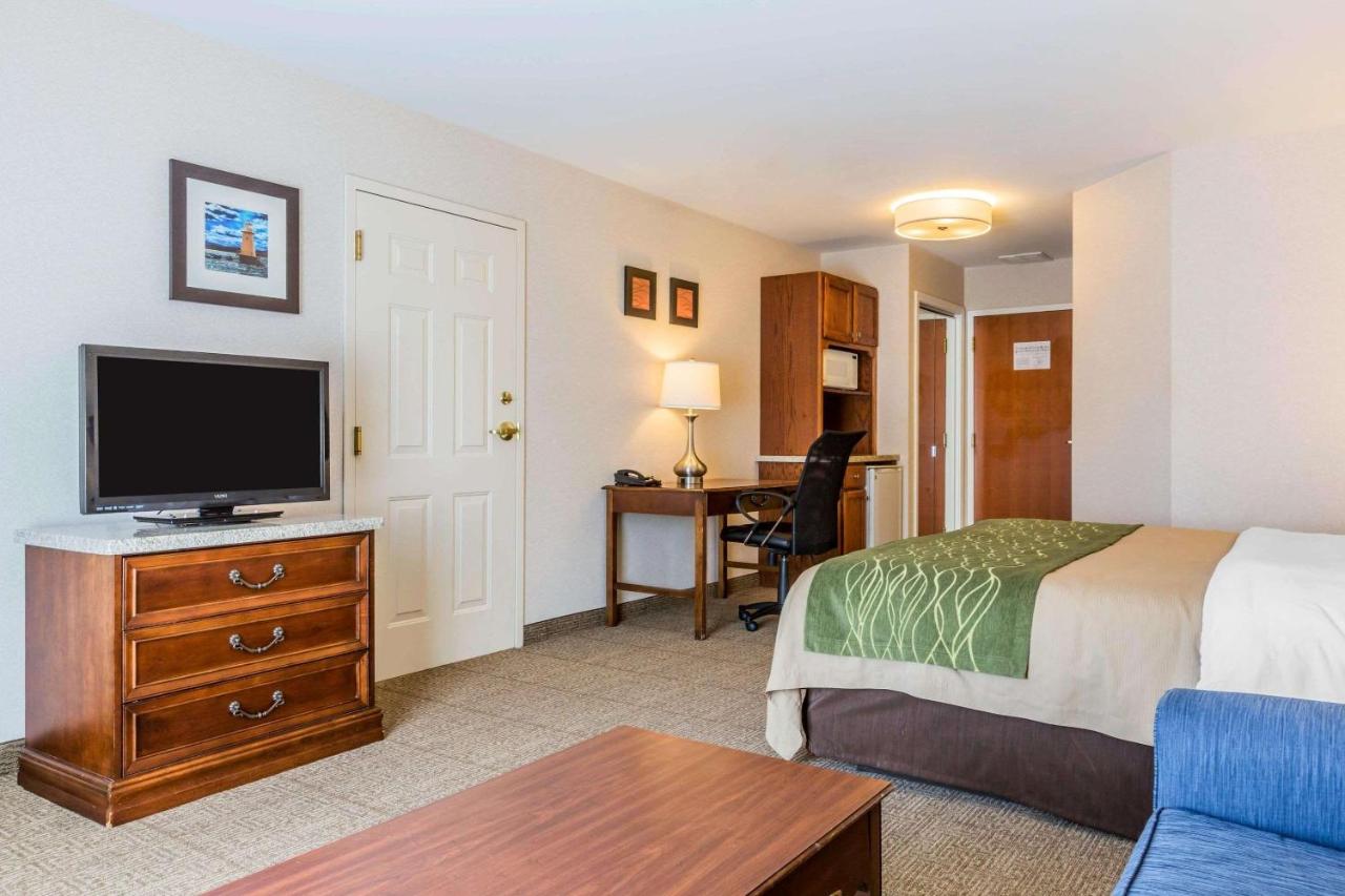 | Comfort Inn & Suites South Burlington