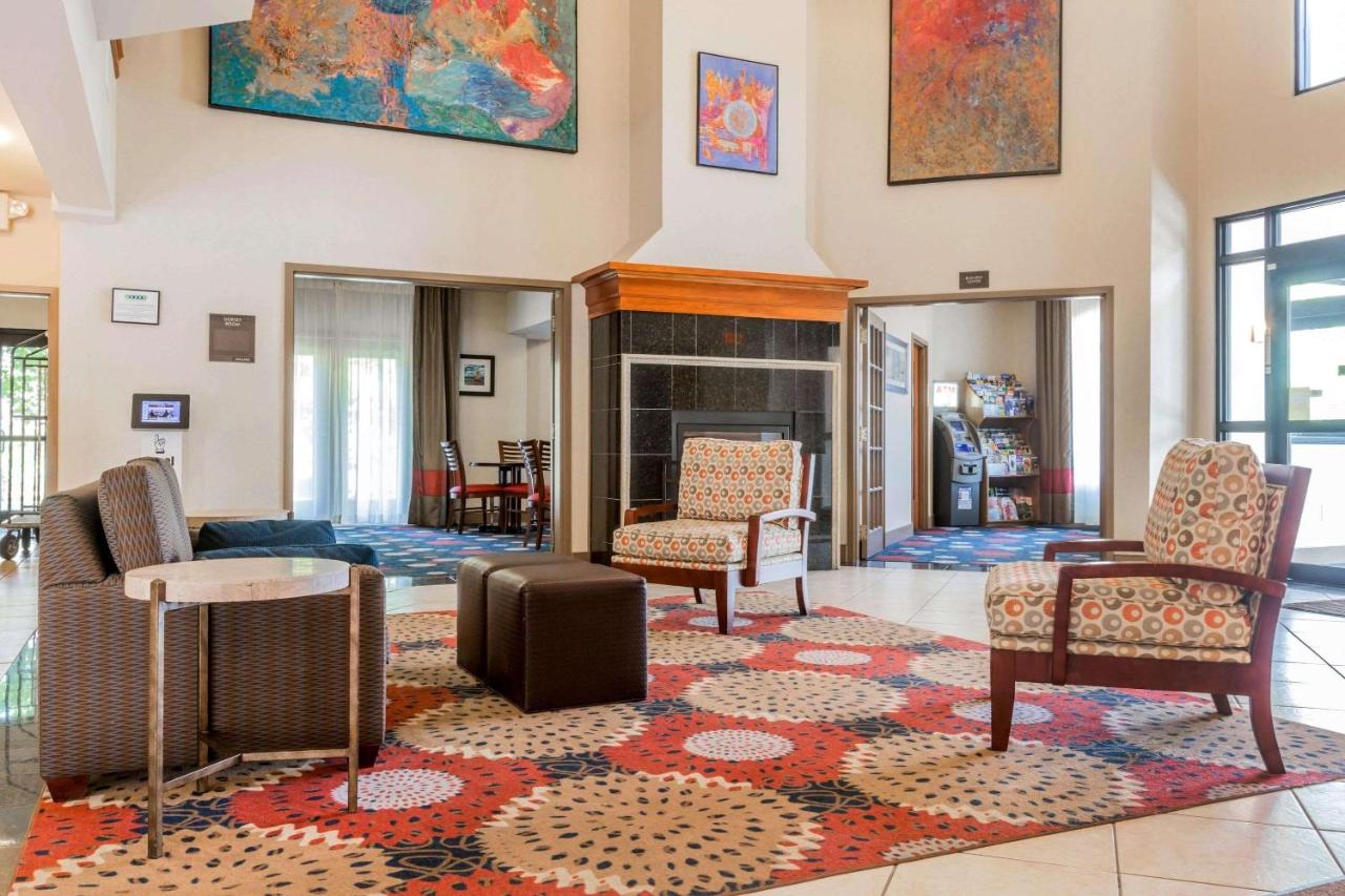 | Comfort Inn & Suites South Burlington