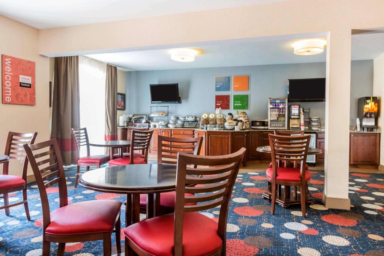  | Comfort Inn & Suites South Burlington