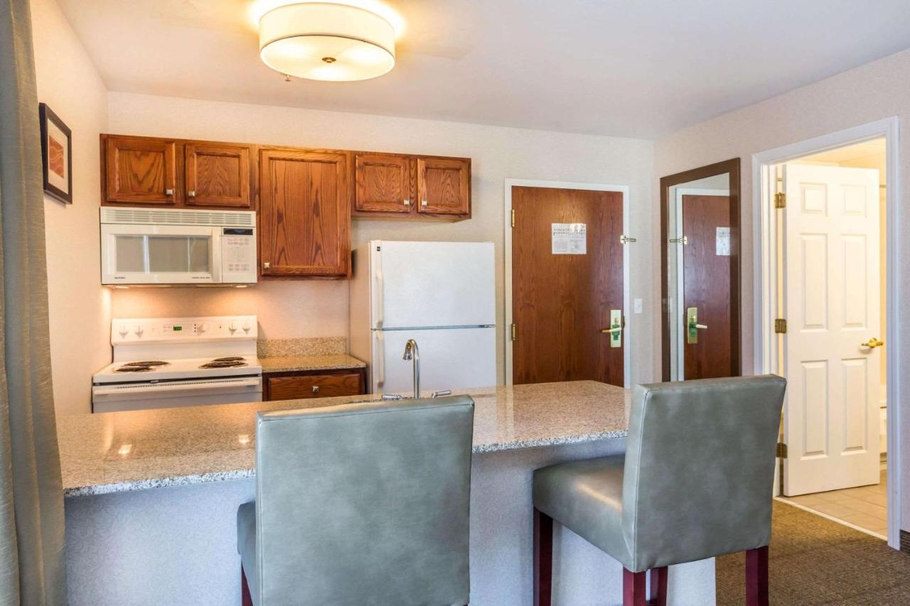 | Comfort Inn & Suites South Burlington