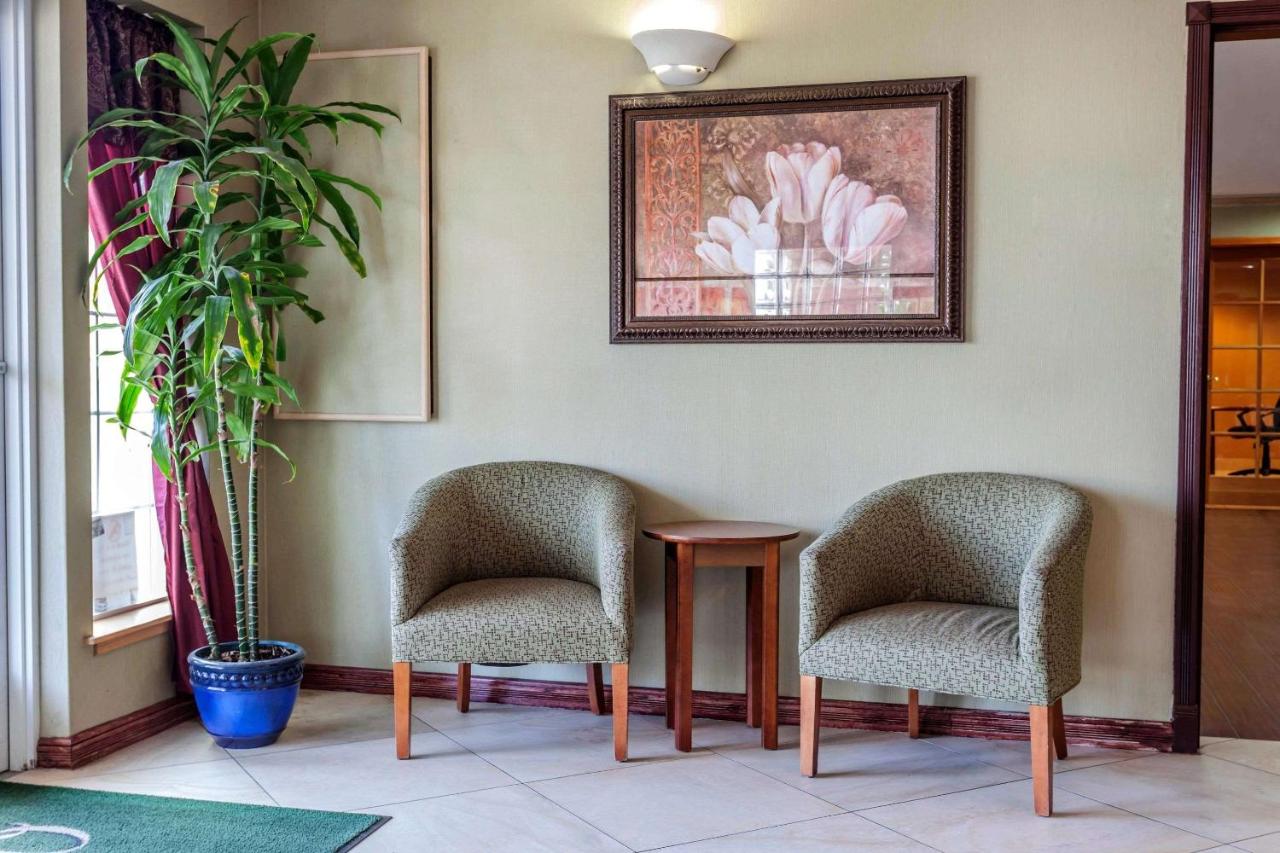 | Quality Inn Arlington