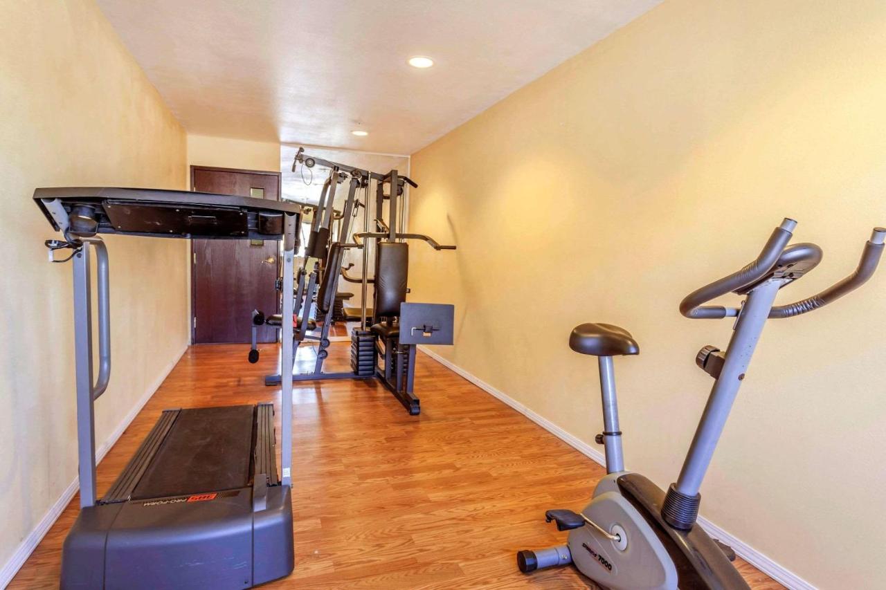 | Quality Inn Arlington