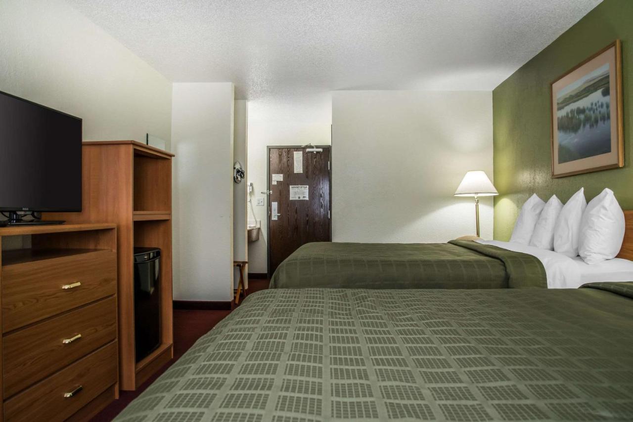 Queen Room with Two Queen Beds - Non-Smoking at Hudson Inn & Suites