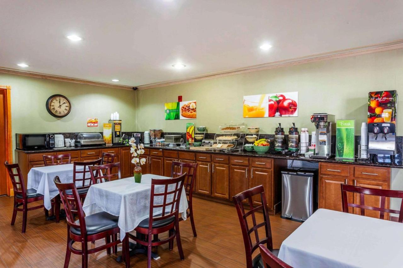 | Quality Inn Arlington