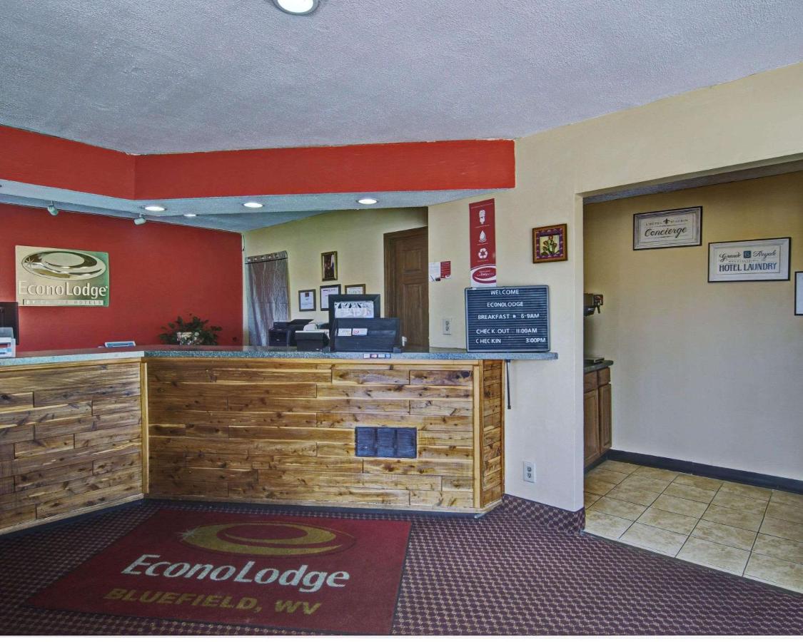 | Econo Lodge Near Bluefield College