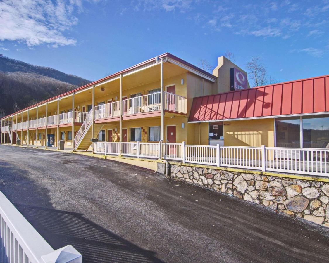| Econo Lodge Near Bluefield College