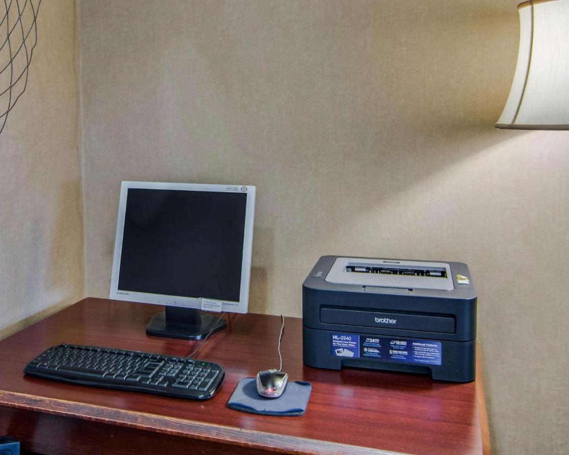 | Quality Hotel and Conference Center