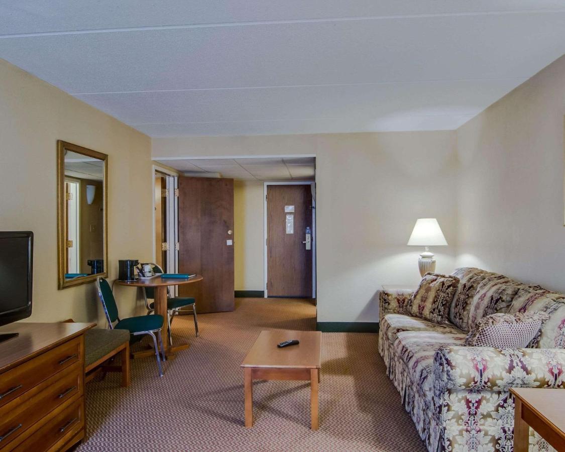  | Quality Hotel and Conference Center