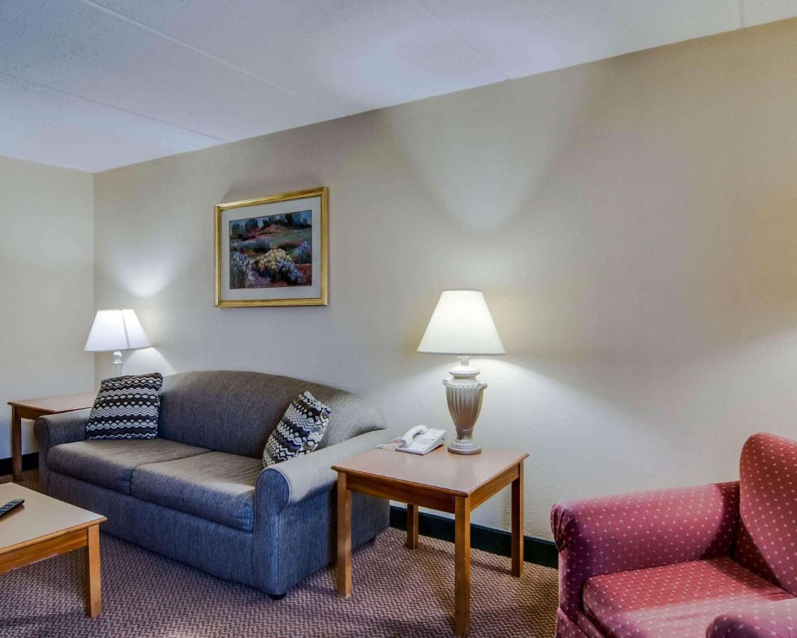 | Quality Hotel and Conference Center