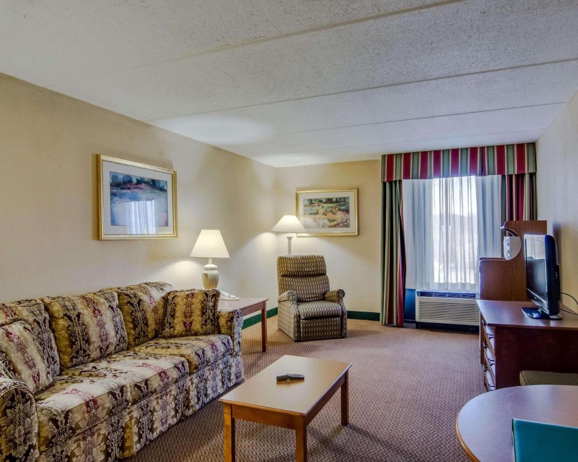 | Quality Hotel and Conference Center