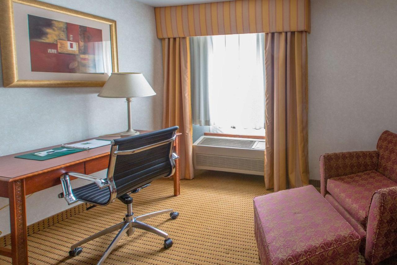 King Room - Non-Smoking at Quality Inn & Suites University