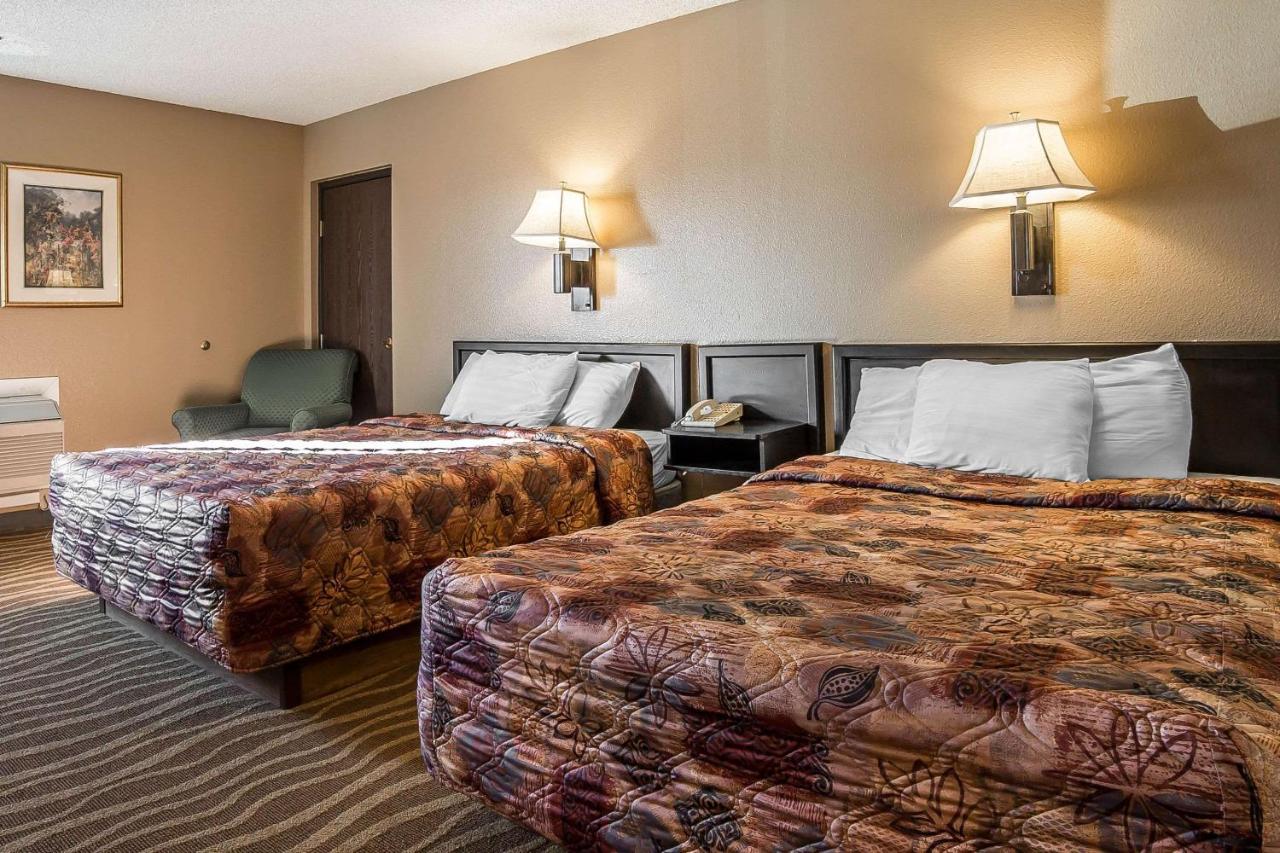 | Rodeway Inn Cheyenne East