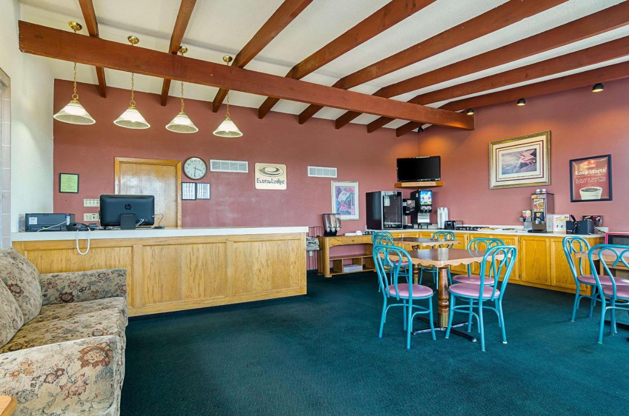 | Econo Lodge Wakeeney