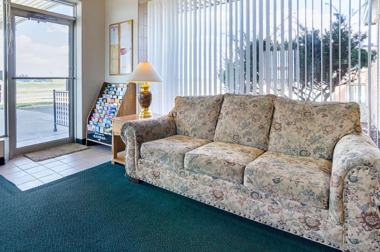 | Econo Lodge Wakeeney