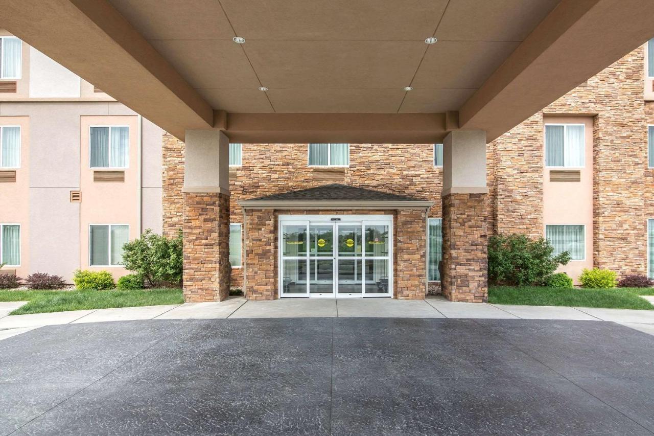 | Sleep Inn & Suites Haysville