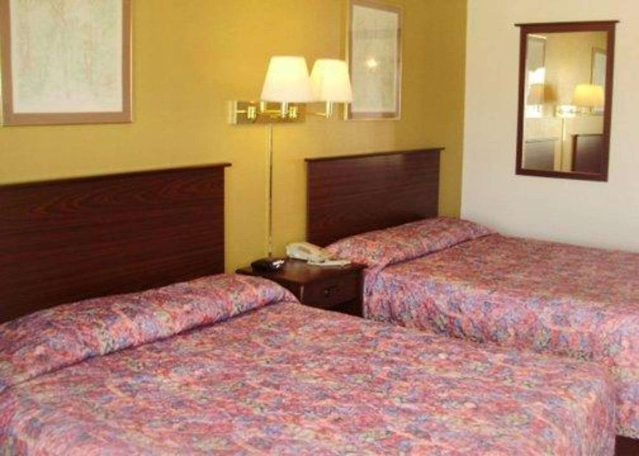 | Rodeway Inn Goddard