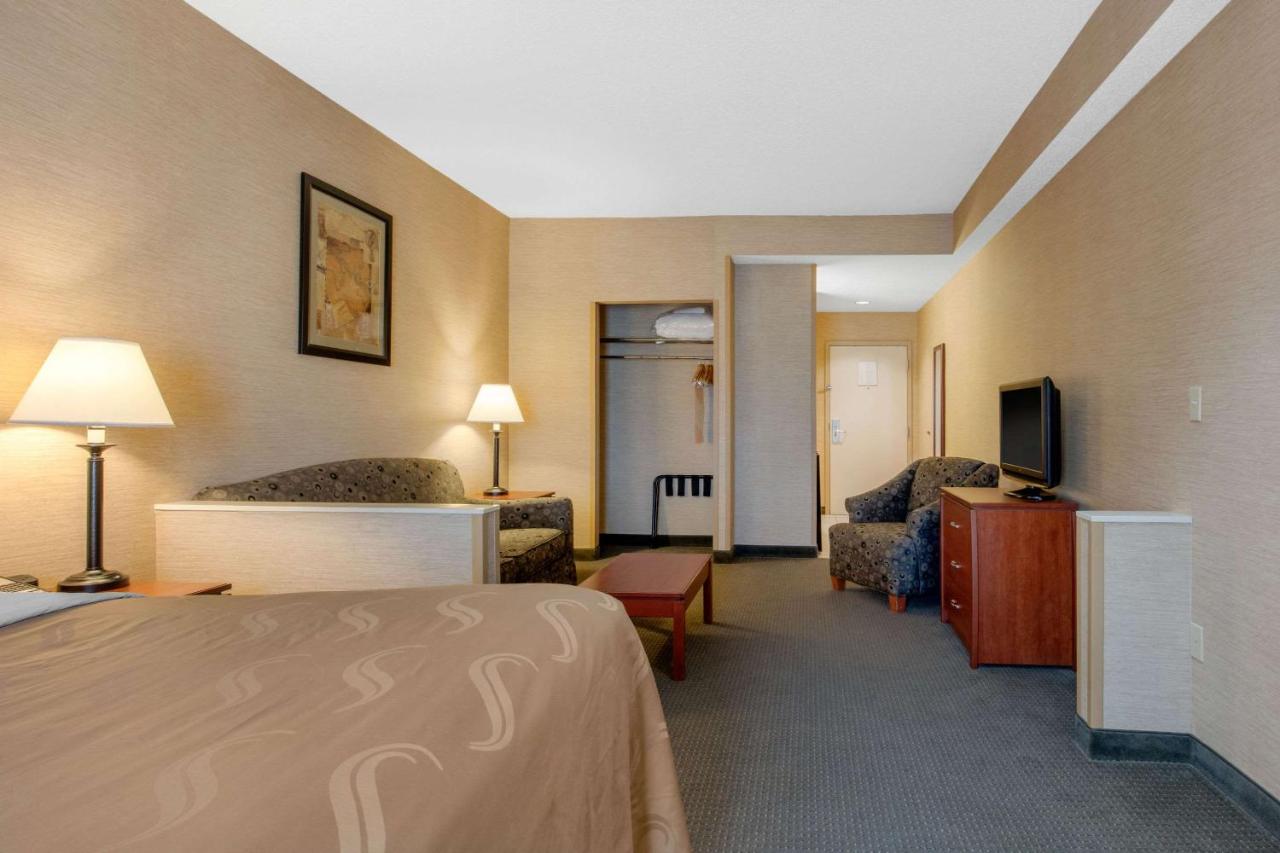 | Quality Inn & Suites Benton - Draffenville