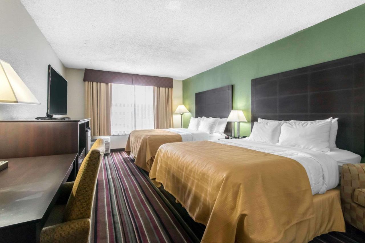 | Quality Inn & Suites - Horse Cave