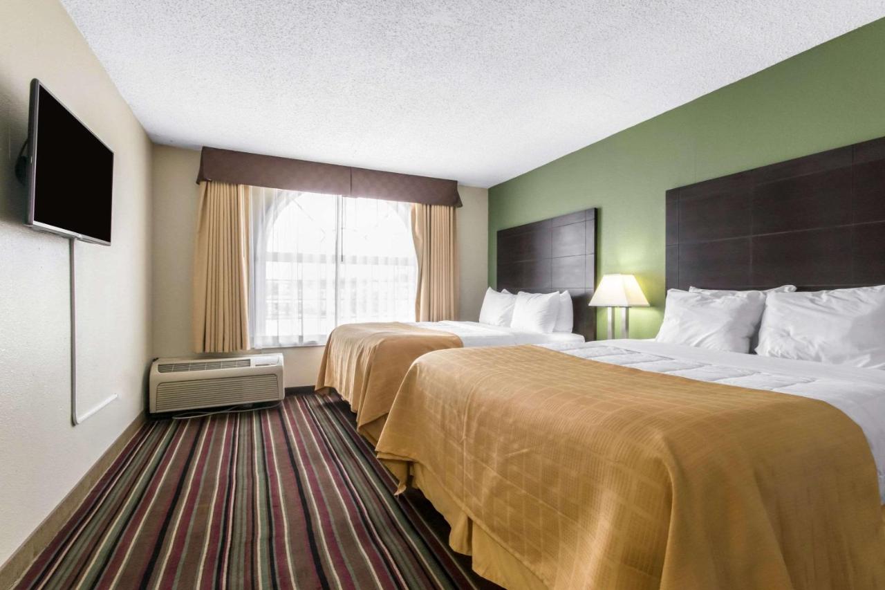| Quality Inn & Suites - Horse Cave