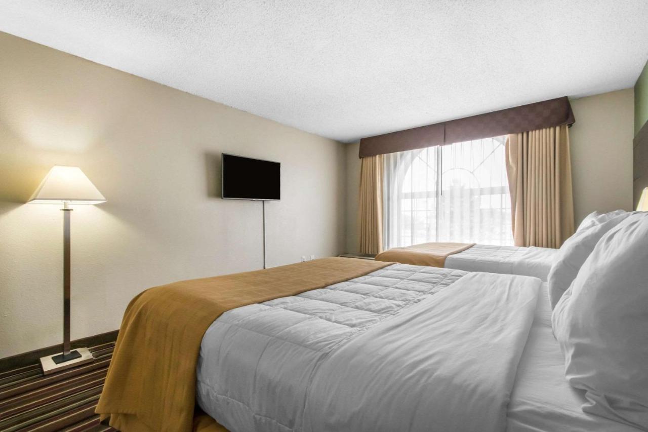 | Quality Inn & Suites - Horse Cave