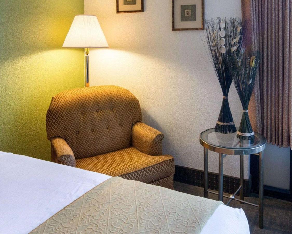 Double Room with Two Double Beds - Non-Smoking at Quality Inn Shreveport Airport