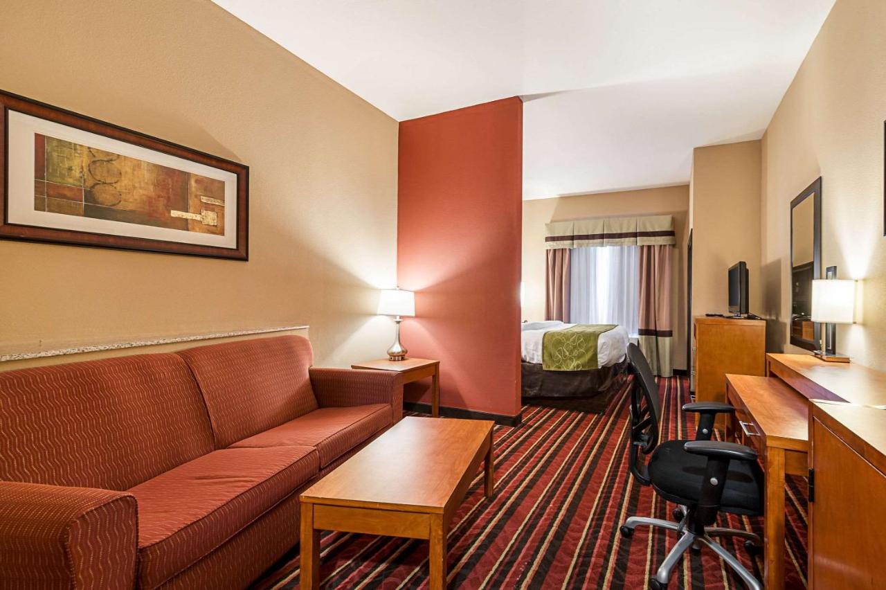 King Suite - Non-Smoking at Comfort Suites Sulphur - Lake Charles