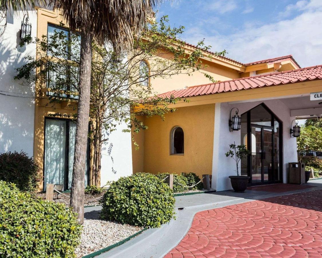 | Sunrise Inn & Suites New Orleans