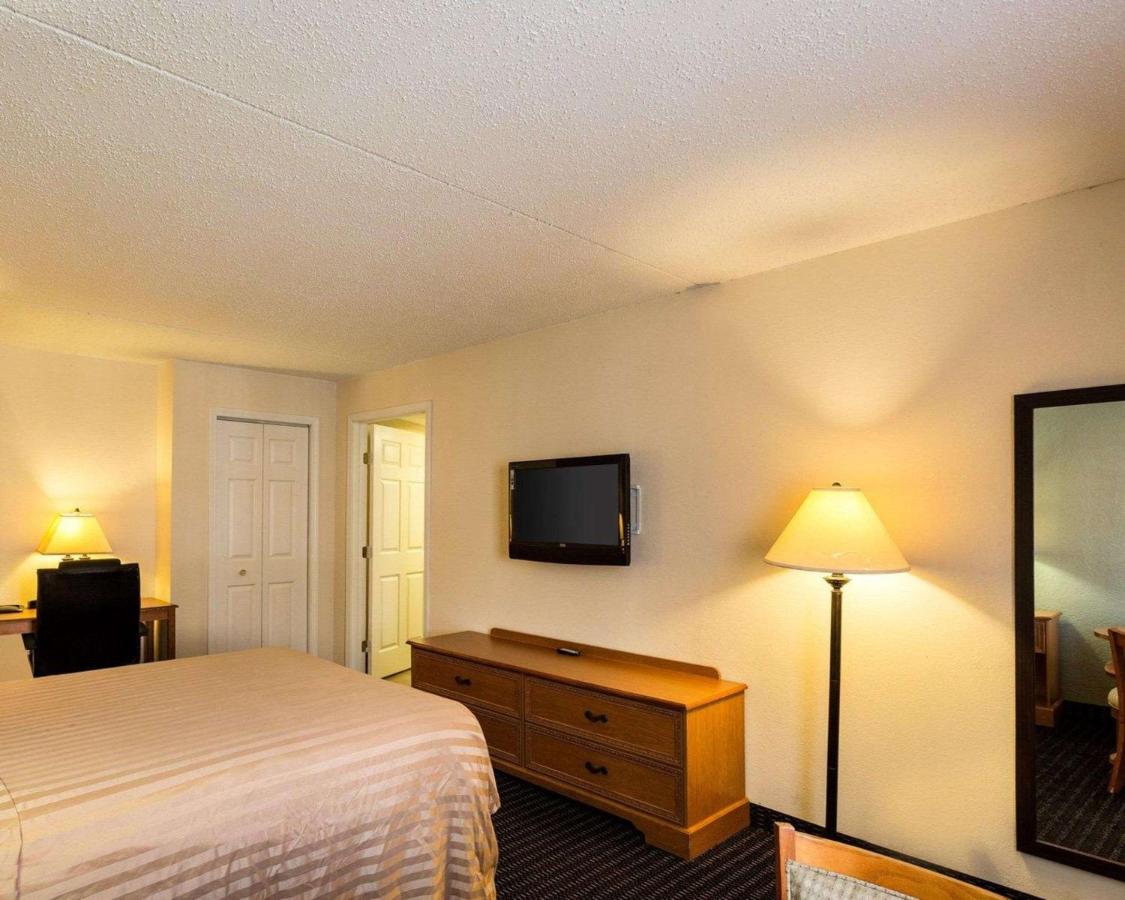 | Sunrise Inn & Suites New Orleans