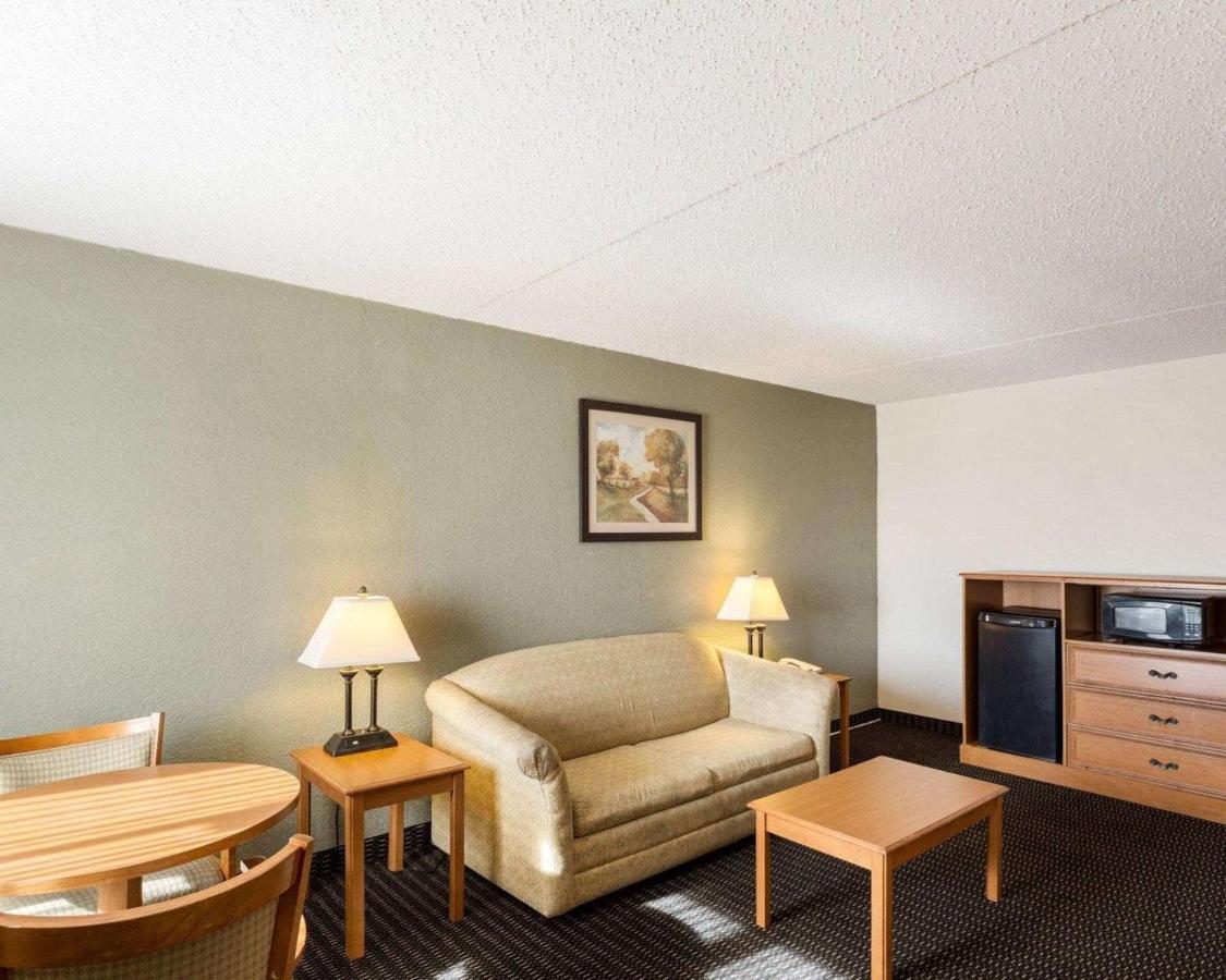 | Sunrise Inn & Suites New Orleans