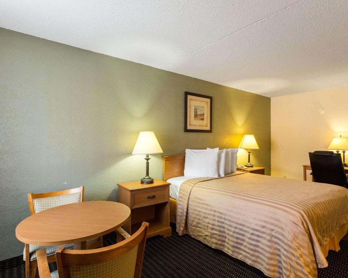 | Sunrise Inn & Suites New Orleans