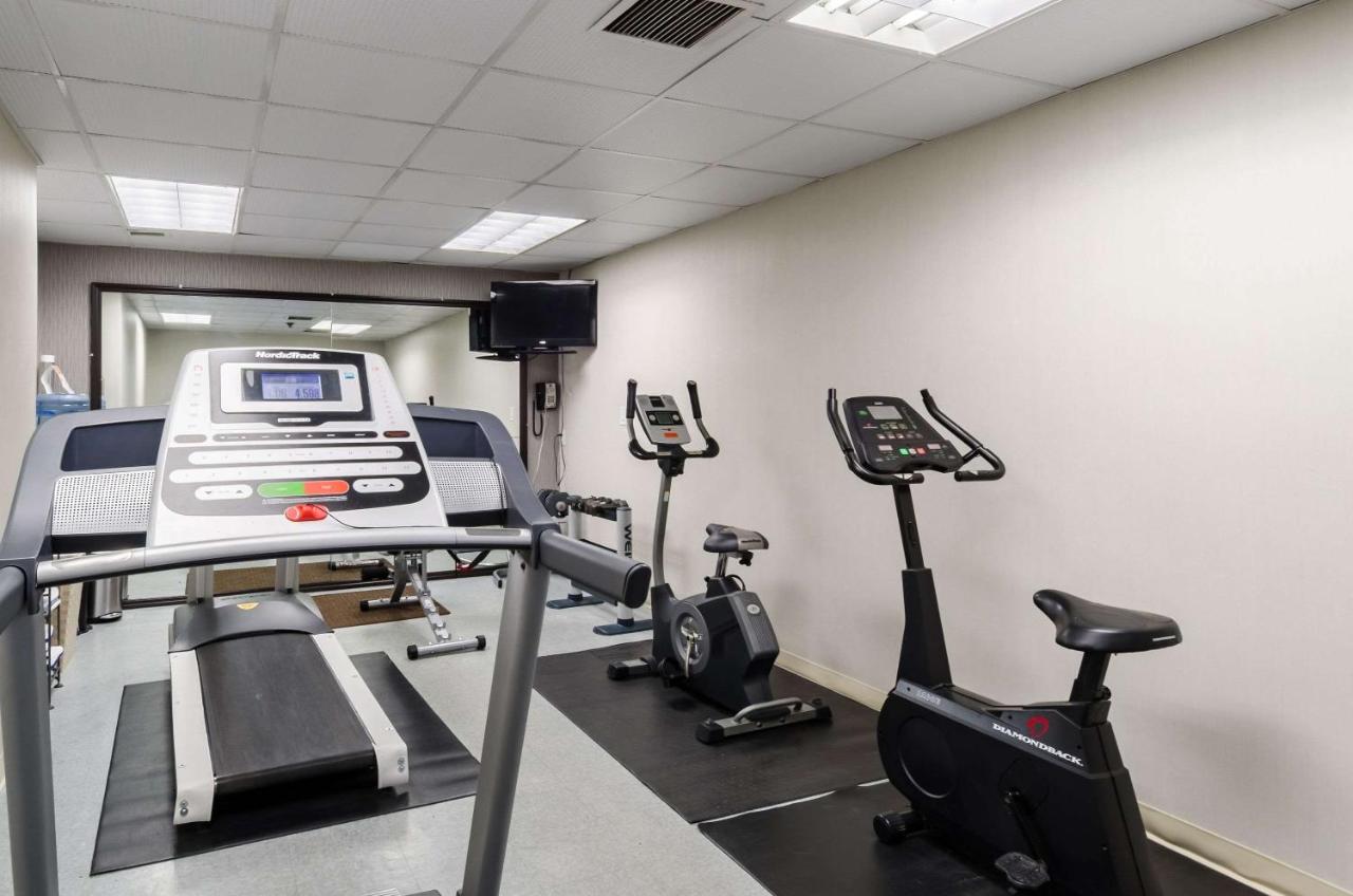 | Quality Inn West Springfield