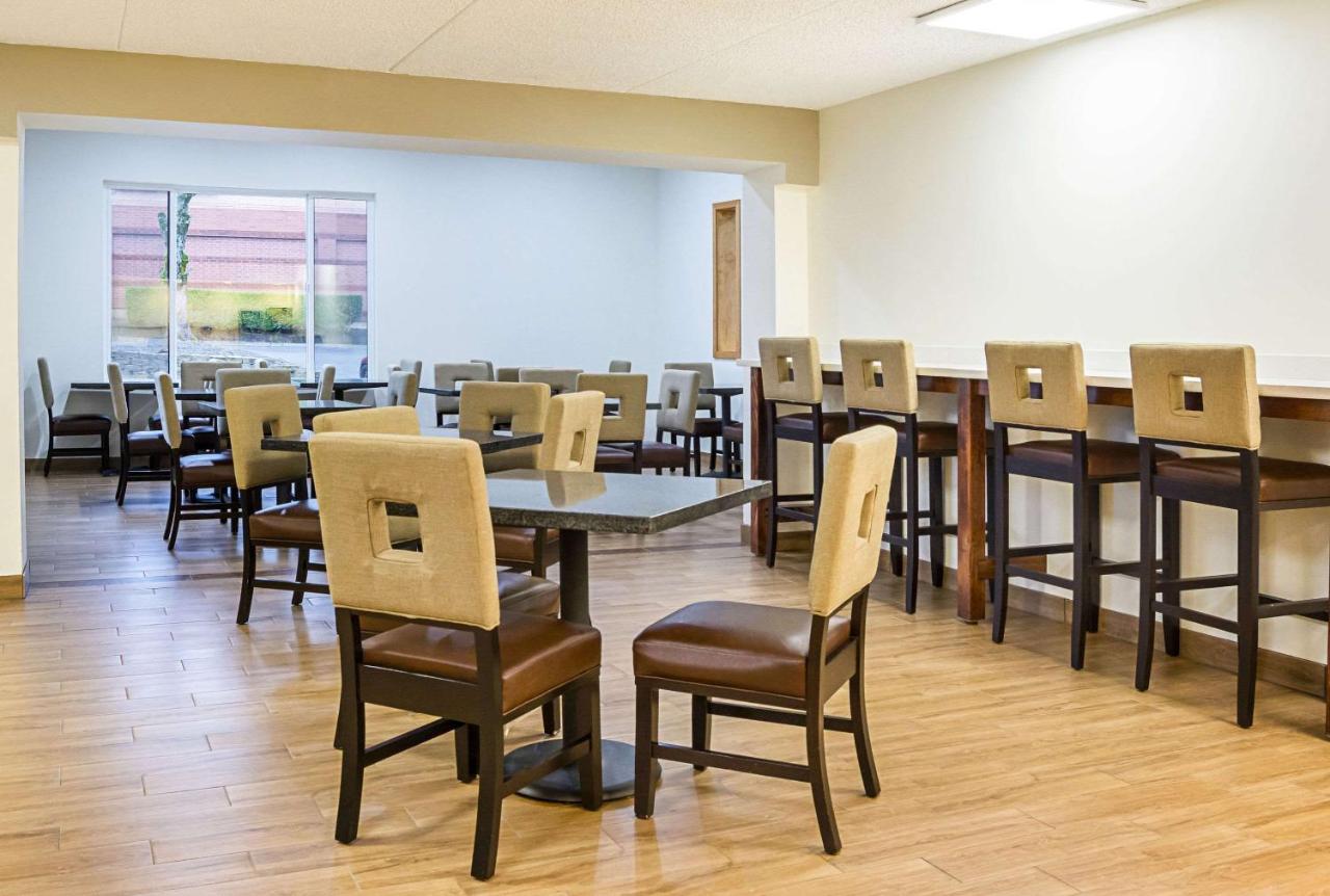 | Quality Inn & Suites Clackamas - Portland