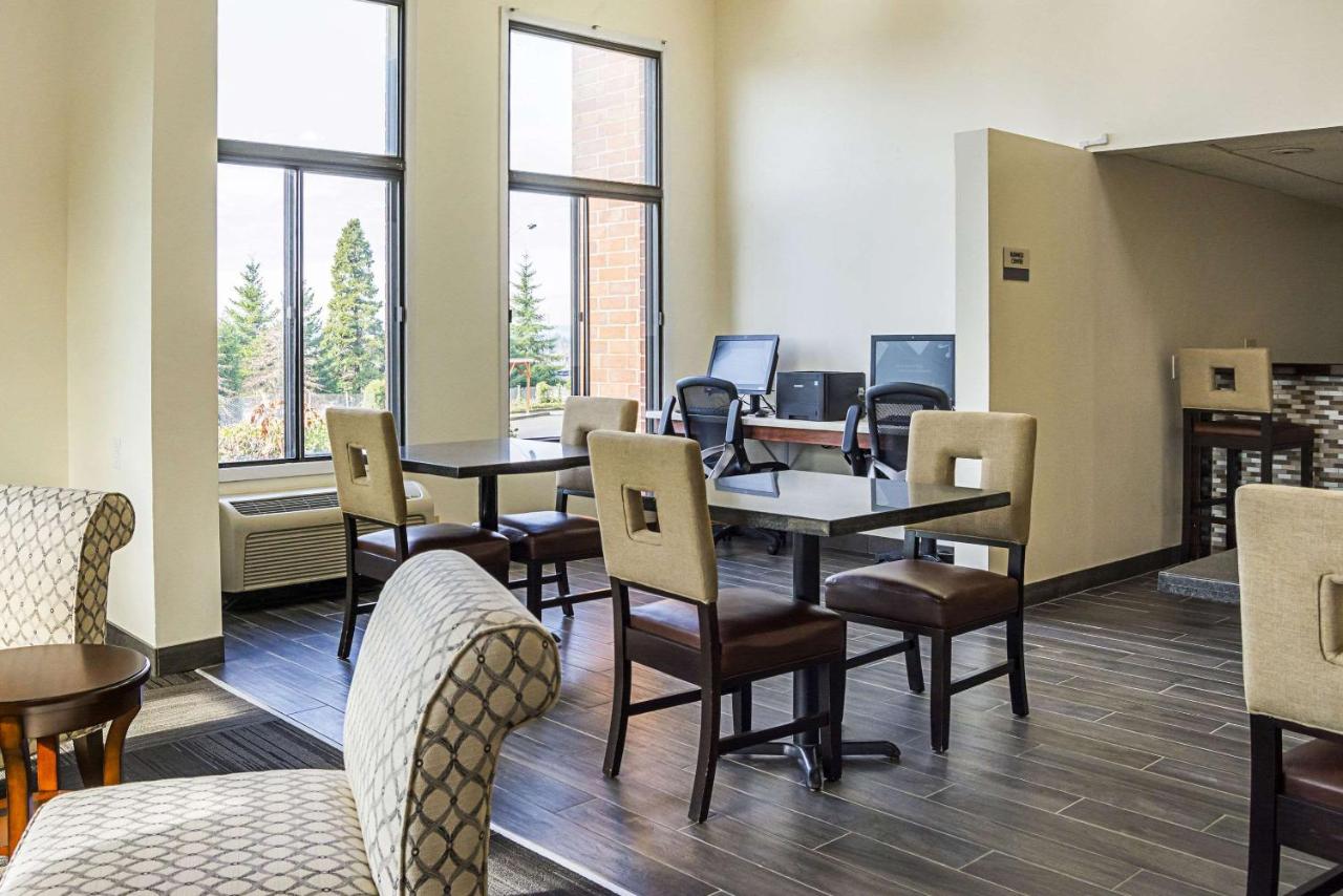 | Quality Inn & Suites Clackamas - Portland