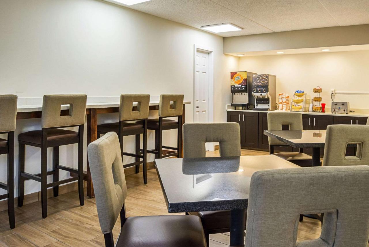 | Quality Inn & Suites Clackamas - Portland
