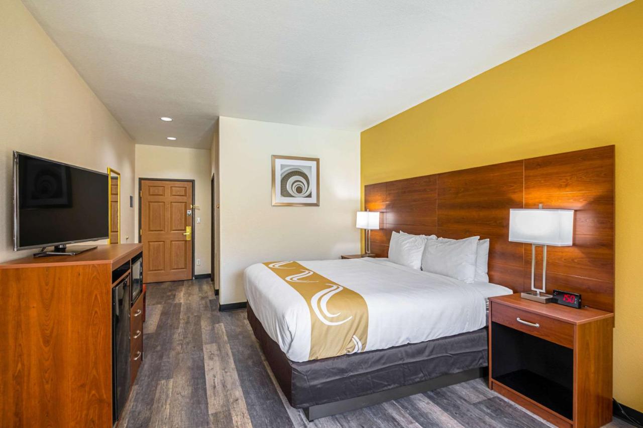 King Room - Non-Smoking at Quality Inn & Suites Lampasas