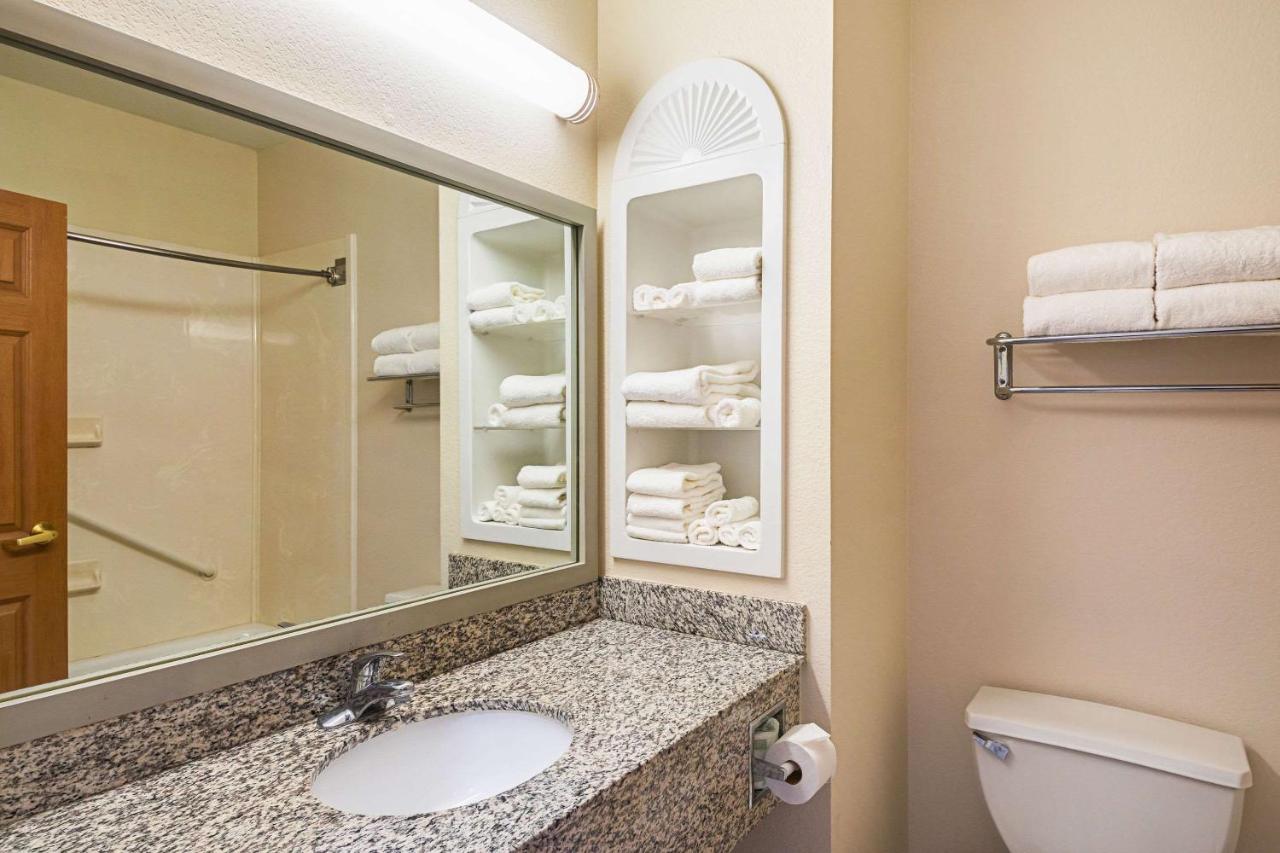 King Room - Non-Smoking at Quality Inn & Suites Lampasas