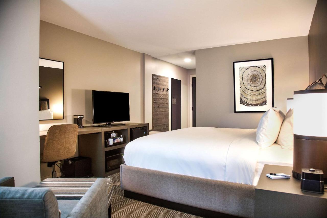 King Room - Non-Smoking at The Inn at Riverwalk