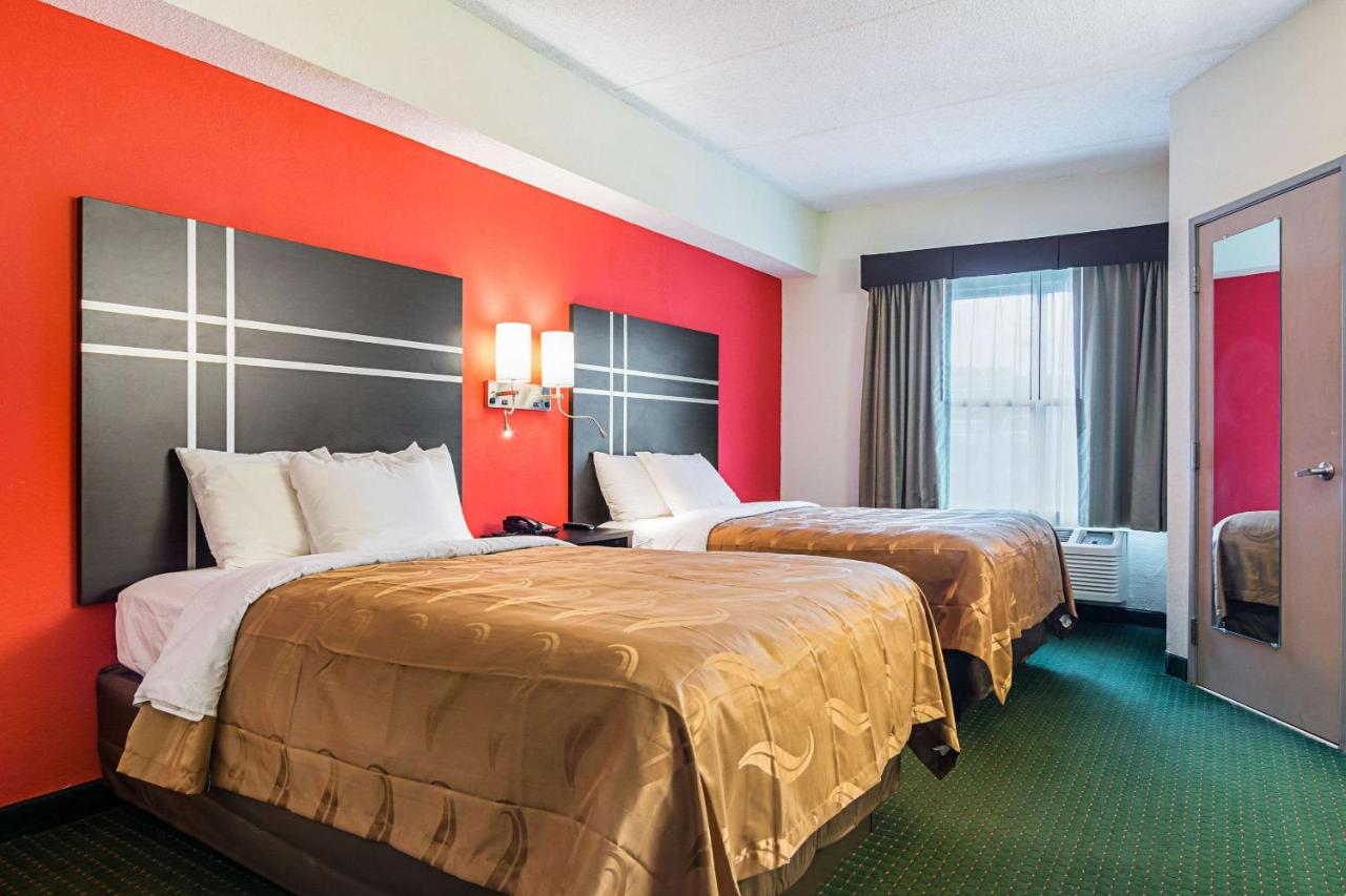 Suite with Two Double Beds - Non-Smoking at Quality Suites Atlanta Airport East