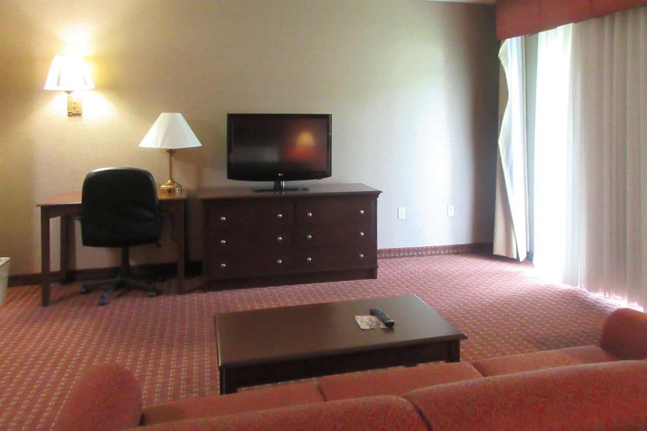  | Quality Inn & Suites Owego