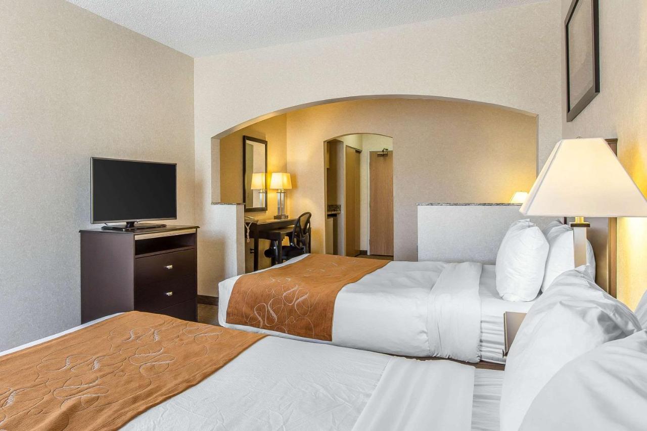 Queen Suite with Two Queen Beds - Non-Smoking at Comfort Suites Summit County