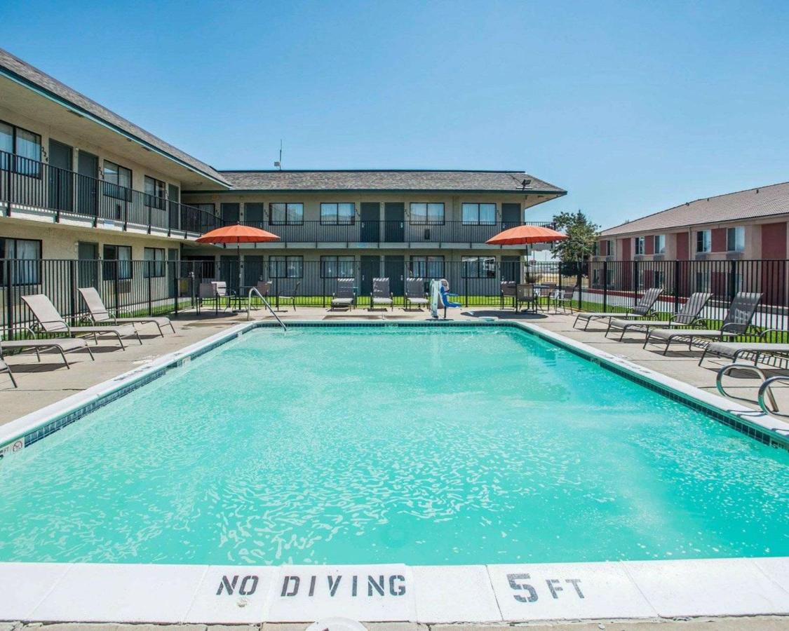 | Rodeway Inn Greeley